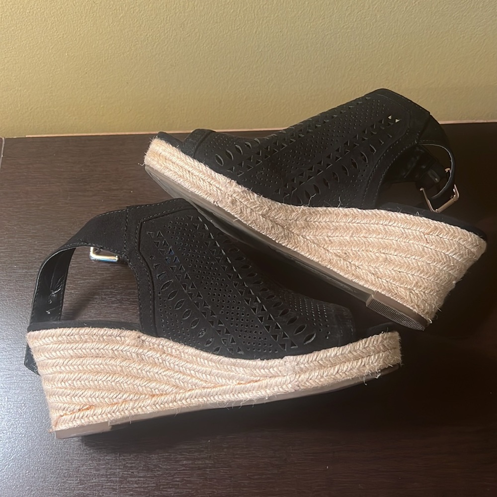 Liz Claiborne Platform Wedge Bamboo Black Suede Shoes 6.5